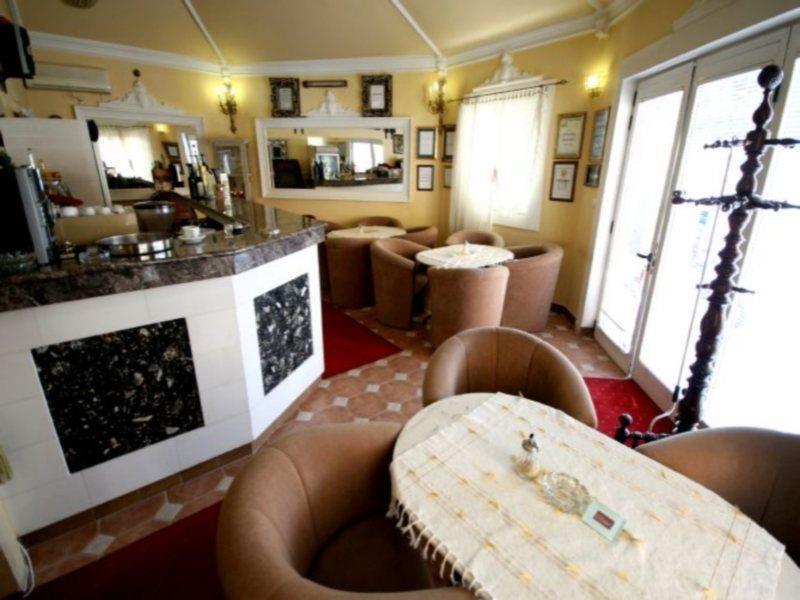 Hotel Kosta'S Podgorica Restaurant bilde